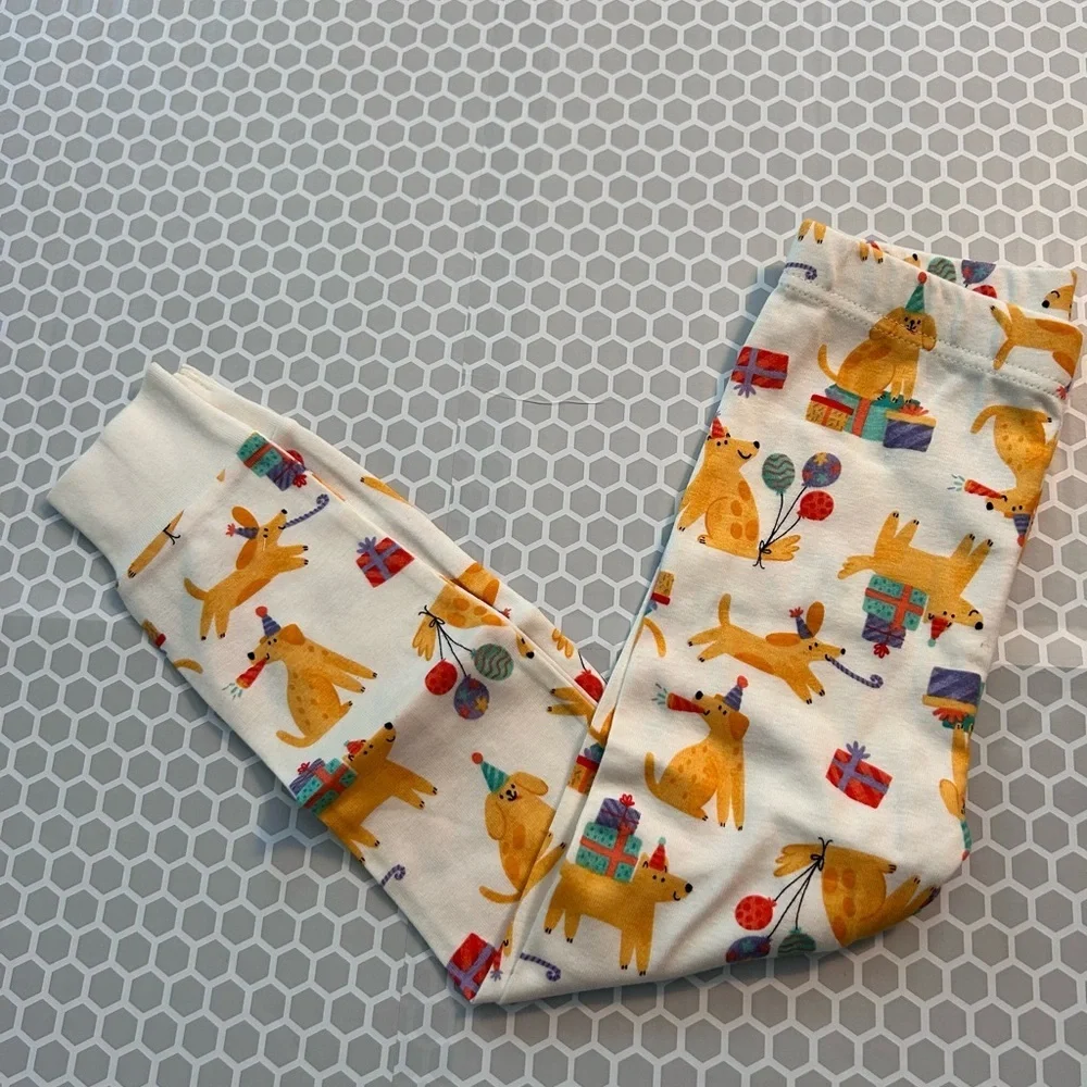 NWT Old Navy Cream Kids Pajama Set with Yellow Party Dog Print.       Size 4T